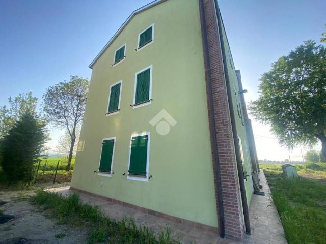 Casa indipendente in vendita a Collecchio PR