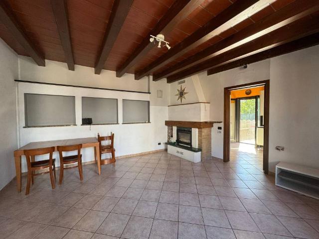 Casa indipendente in vendita a Collecchio PR