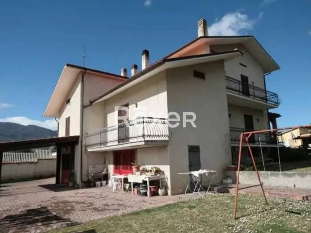 Casa indipendente in vendita a Colledara TE