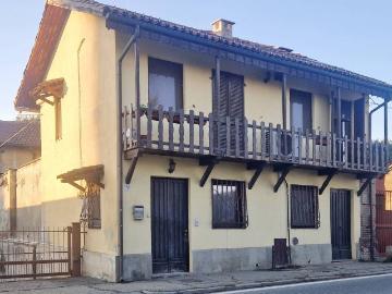 Casa indipendente in vendita a Collegno TO