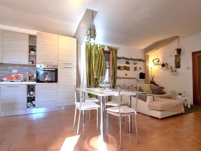 Casa indipendente in vendita a Collesalvetti LI