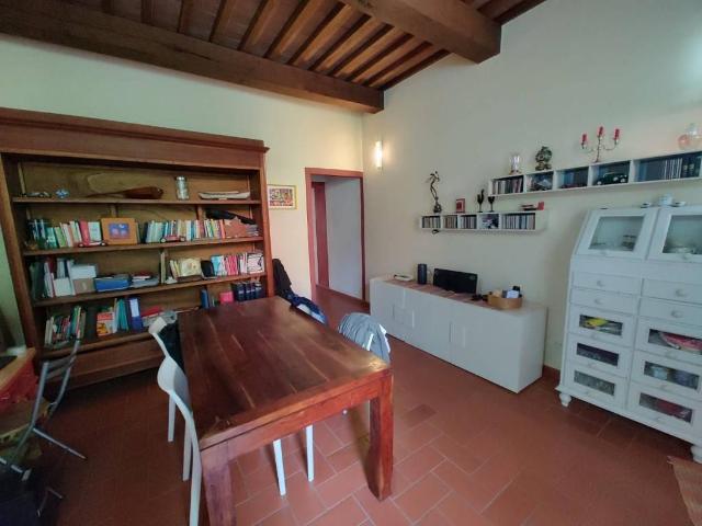 Casa indipendente in vendita a Collesalvetti LI