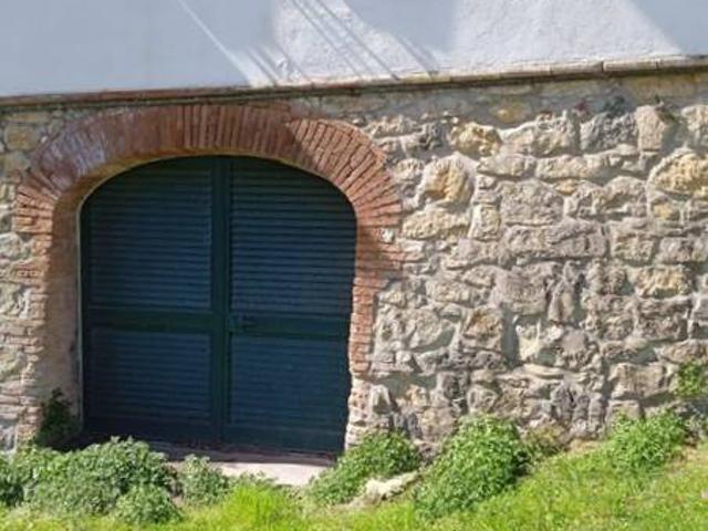 Casa indipendente in vendita a Collesalvetti LI