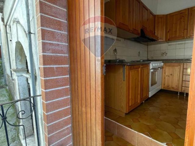 Casa indipendente in vendita a Colli A Volturno