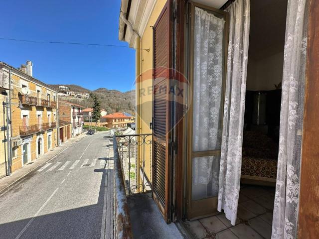 Casa indipendente in vendita a Colli A Volturno