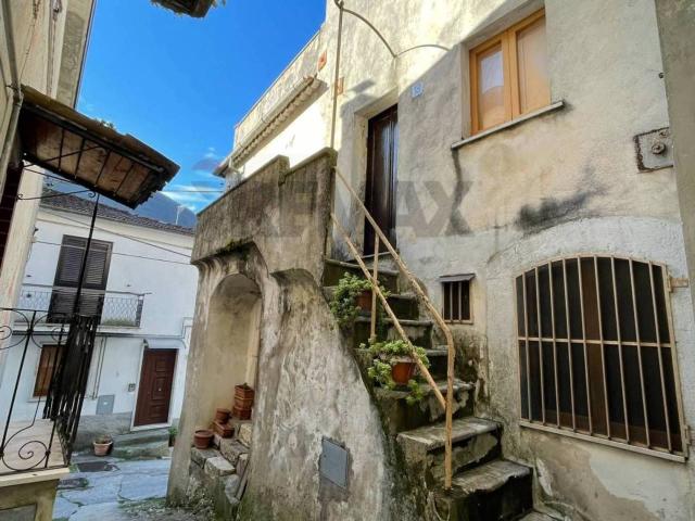 Casa indipendente in vendita a Colli A Volturno