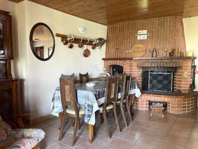 Casa indipendente in vendita a Colli Verdi PV