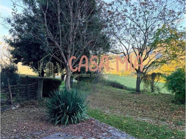 Casa indipendente in vendita a Colli Verdi PV