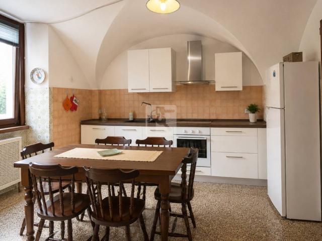 Casa indipendente in vendita a Comano Terme TN