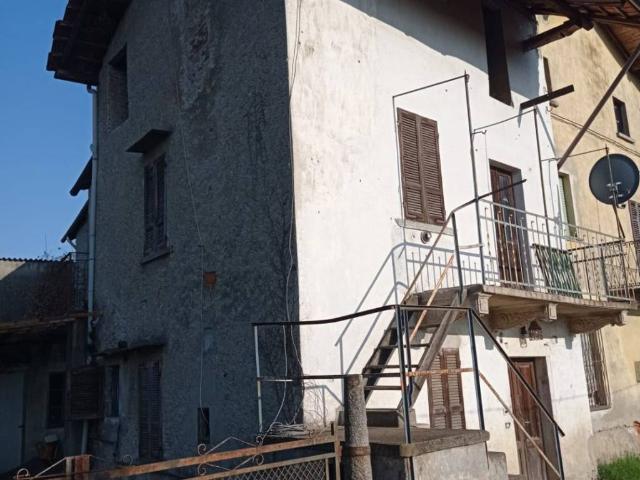 Casa indipendente in vendita a Comignago NO