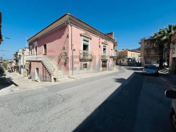 Casa indipendente in vendita a Comiso RG