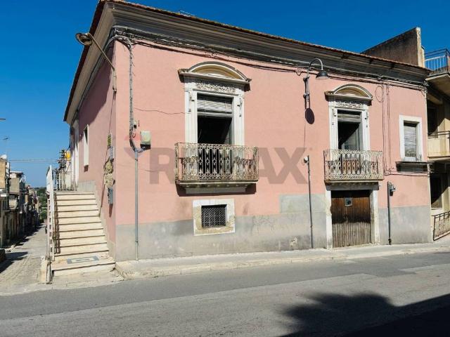 Casa indipendente in vendita a Comiso RG