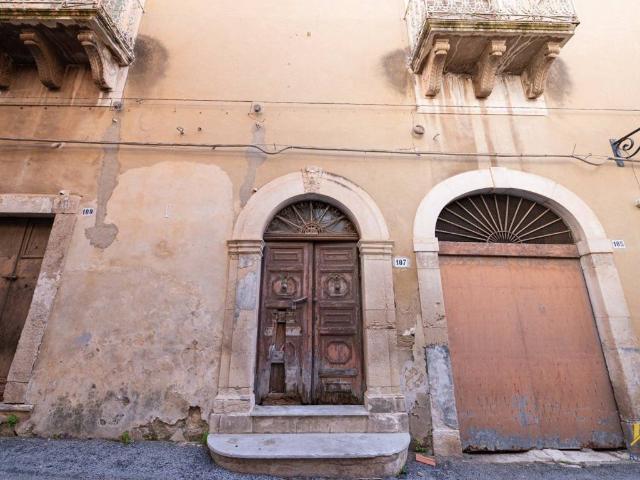 Casa indipendente in vendita a Comiso RG
