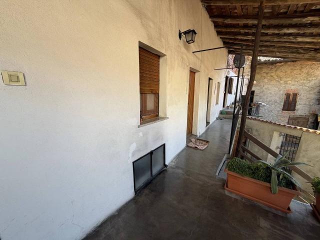 Casa indipendente in vendita a Como CO