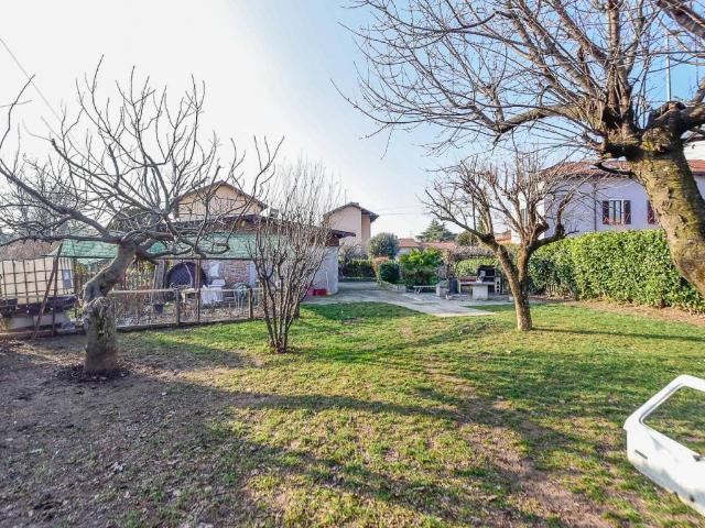 Casa indipendente in vendita a Como CO