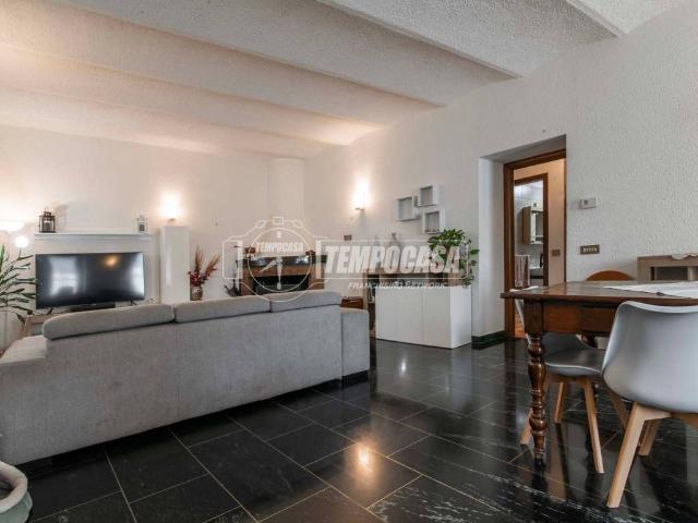 Casa indipendente in vendita a Como CO