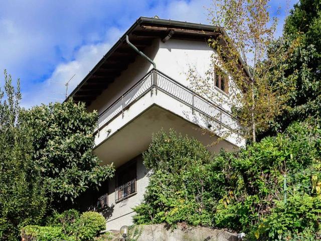 Casa indipendente in vendita a Como CO