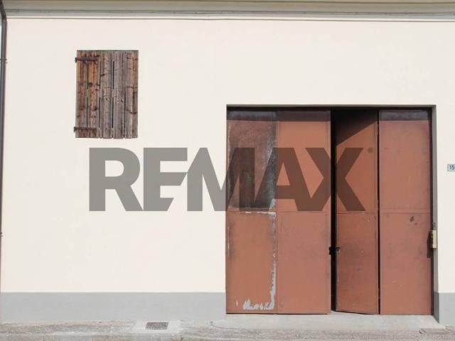 Casa indipendente in vendita a Commessaggio MN