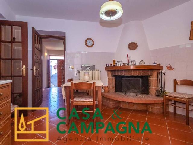 Casa indipendente in vendita a Conca della Campania CE