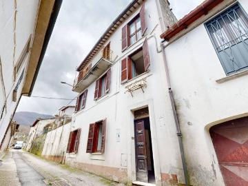 Casa indipendente in vendita a Contigliano RI