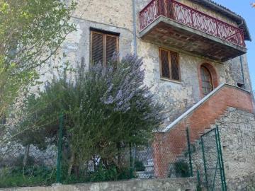 Casa indipendente in vendita a Contigliano RI