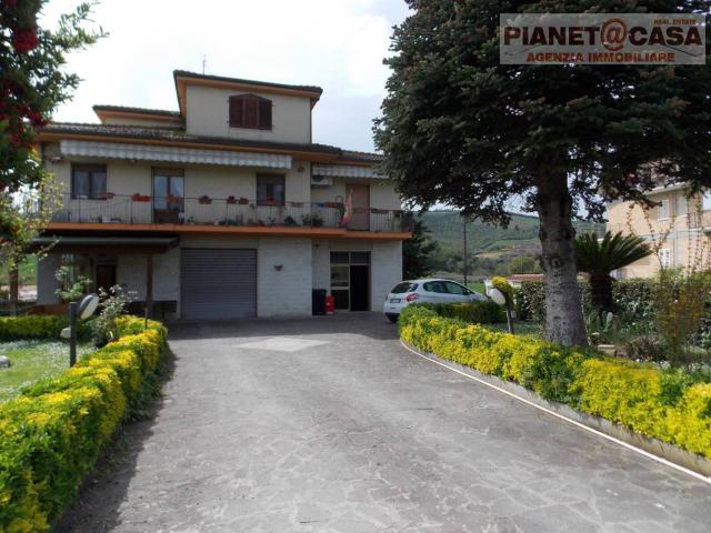 Casa indipendente in vendita a Controguerra TE