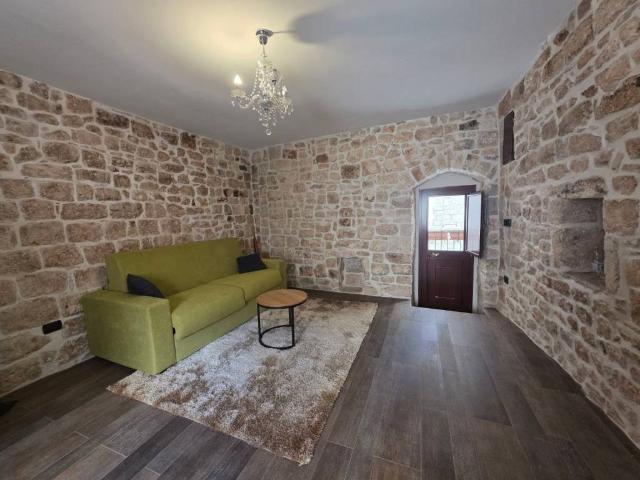 Casa indipendente in vendita a Conversano BA
