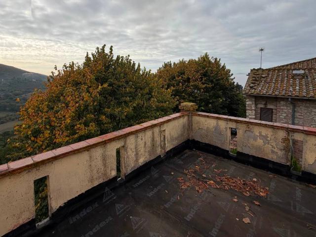 Casa indipendente in vendita a Corciano PG