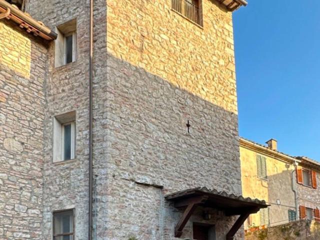 Casa indipendente in vendita a Corciano PG