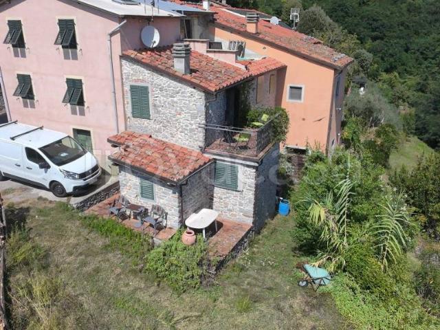 Casa indipendente in vendita a Coreglia Antelminelli, Gromignana