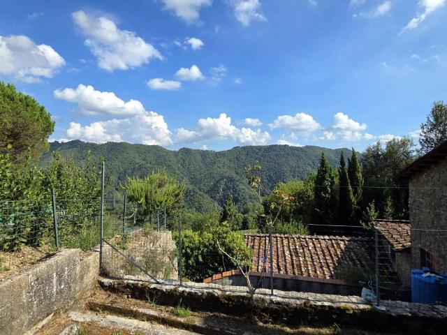 Casa indipendente in vendita a Coreglia Antelminelli LU