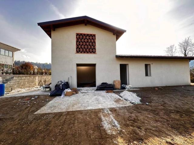 Casa indipendente in vendita a Coreglia Antelminelli LU