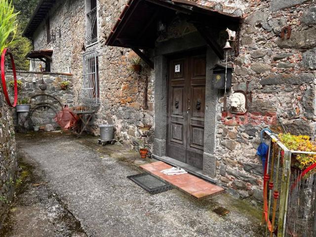 Casa indipendente in vendita a Coreglia Antelminelli LU