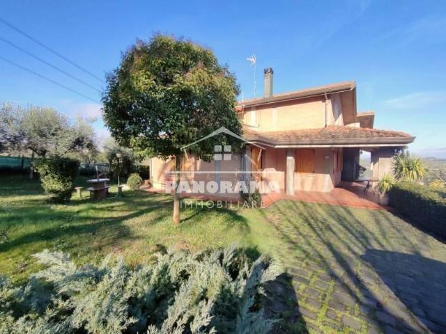 Casa indipendente in vendita a Coriano RN