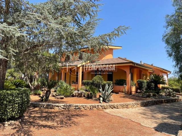 Casa indipendente in vendita a Corigliano d'Otranto LE