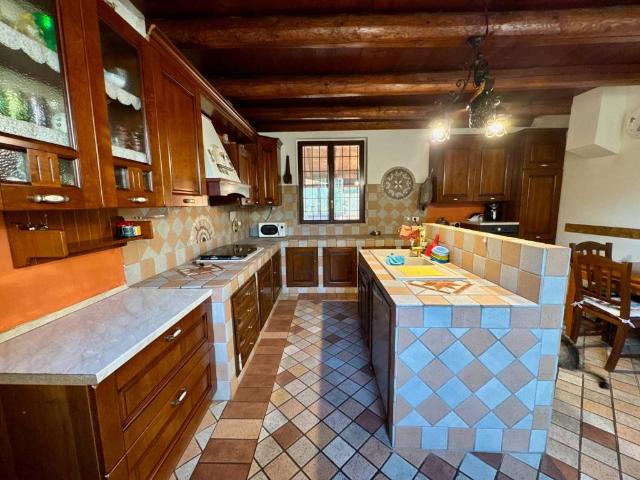 Casa indipendente in vendita a Cornovecchio LO