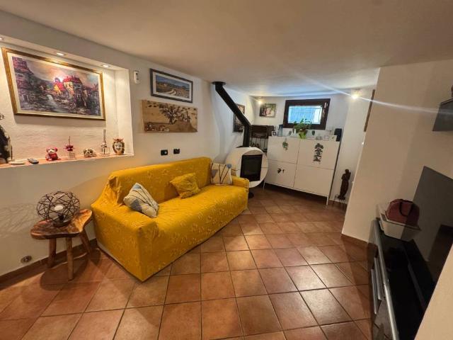 Casa indipendente in vendita a Cornaredo MI