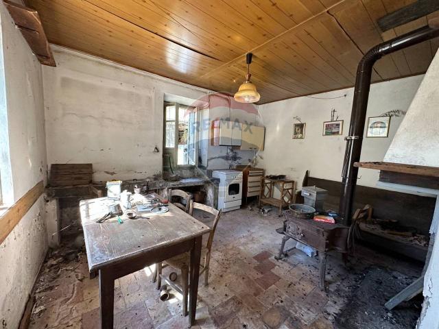 Casa indipendente in vendita a Corniglio