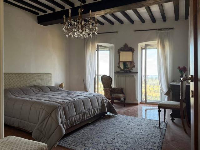 Casa indipendente in vendita a Cortona AR