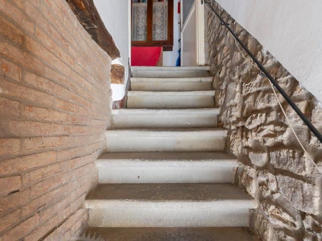 Casa indipendente in vendita a Cortona AR