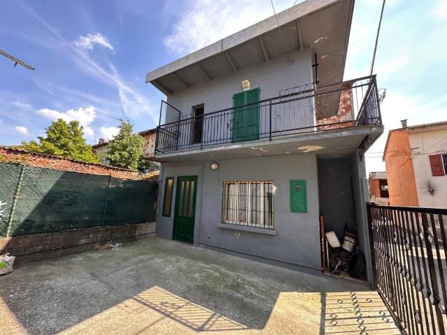Casa indipendente in vendita a Corte de' Cortesi con Cignone CR