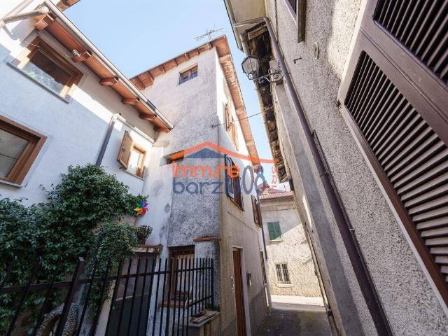 Casa indipendente in vendita a Cortenova LC