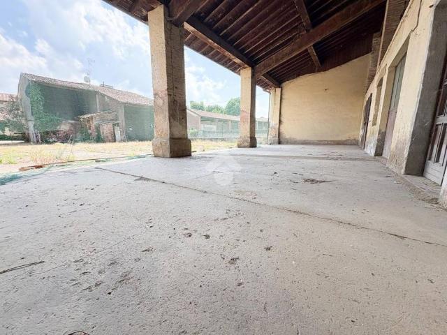 Casa indipendente in vendita a Corzano BS