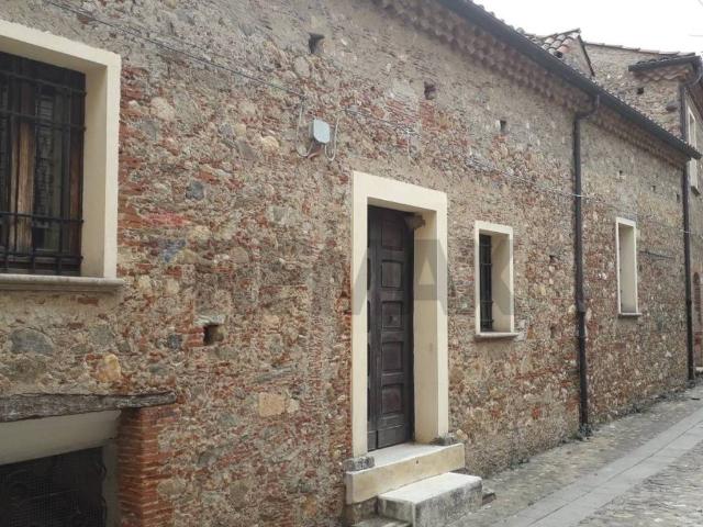 Casa indipendente in vendita a Cosenza CS