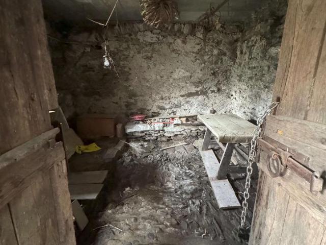 Casa indipendente in vendita a Cossogno