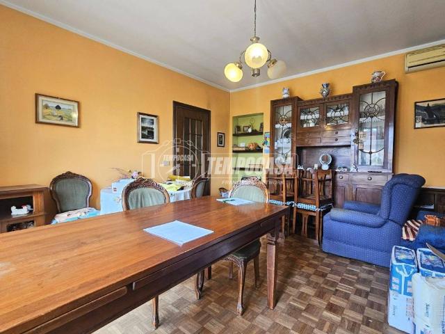 Casa indipendente in vendita a Cossato BI