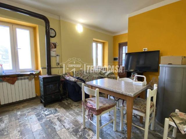 Casa indipendente in vendita a Cossato BI