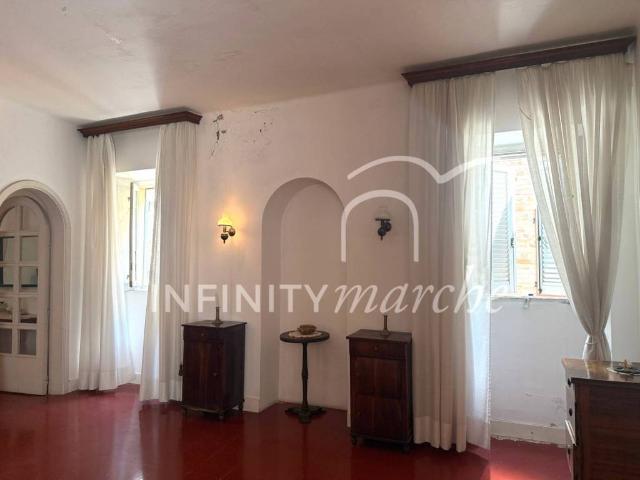 Casa indipendente in vendita a Cossignano AP