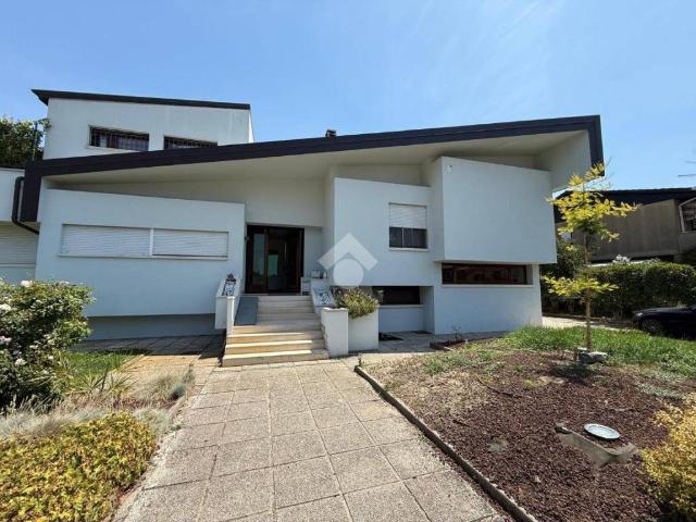 Casa indipendente in vendita a Costa di Rovigo RO
