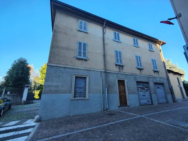 Casa indipendente in vendita a Costa Masnaga LC